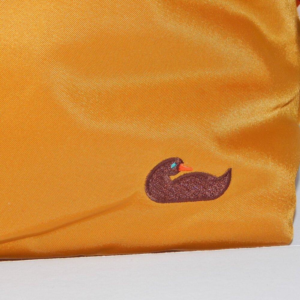Vintage Dooney & Bourke Gold Nylon Pouchette FW480 NEW - Picture 3 of 7